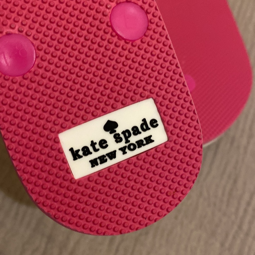 Kate Spade Striped Monkey Flip Flops with Pink Accents. Size 7 . New - Picture 4 of 5